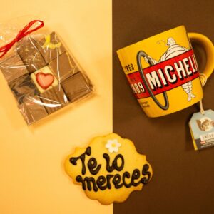 Taza Michelin + Bombones + Galleta Escrita
