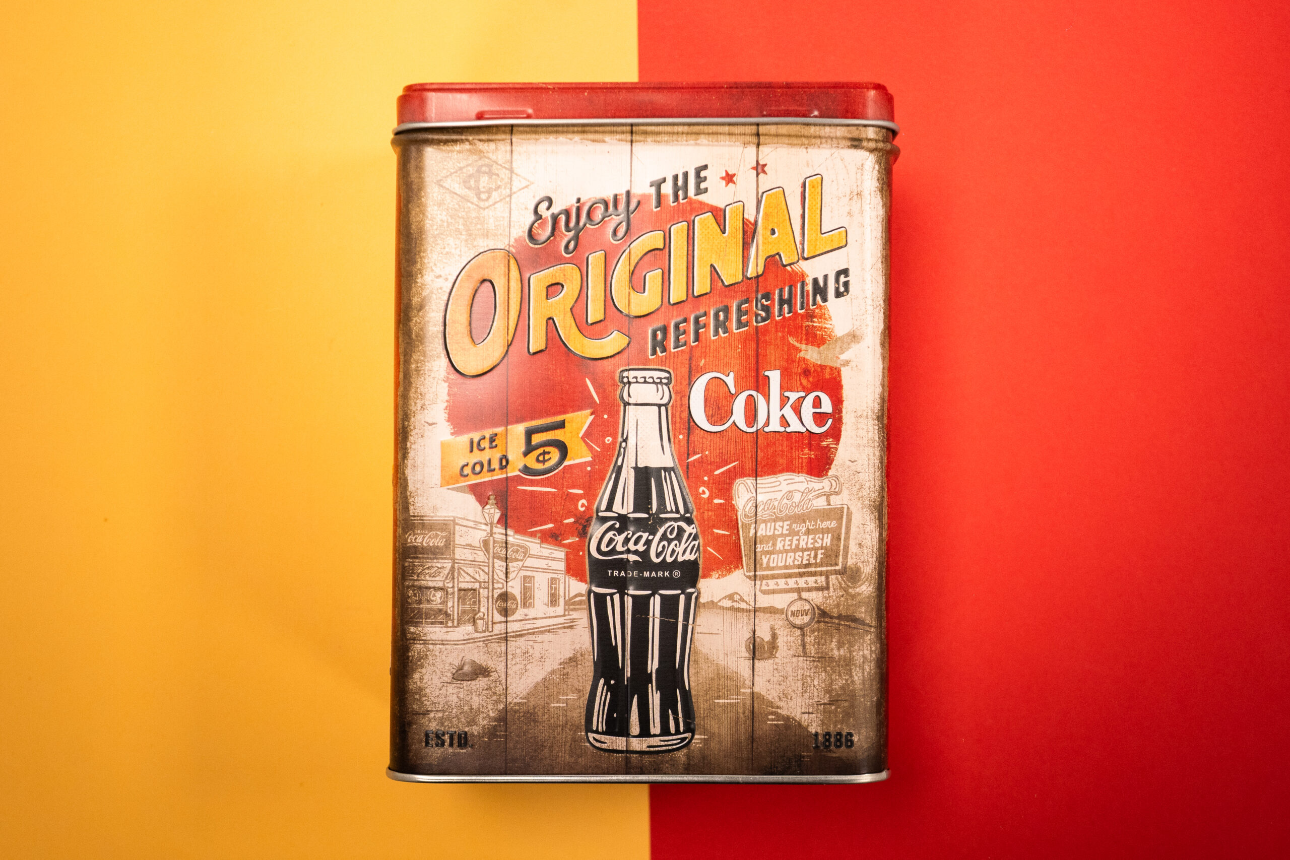 Lata Original Coca-Cola con 500g de Galletas