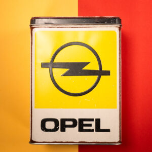 Lata Opel con 500g de Galleta